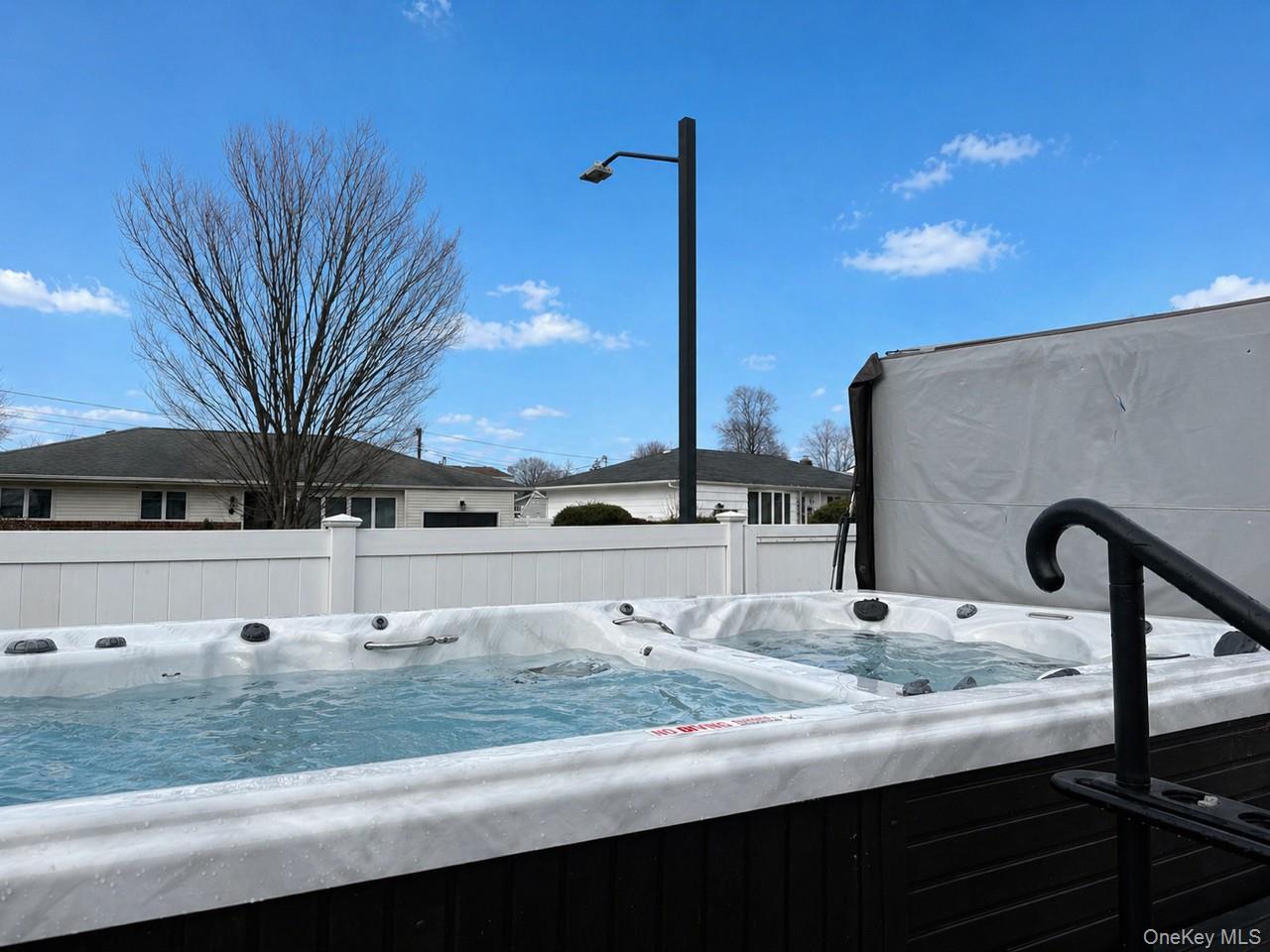 568 Plainview Road Plainview, NY 11803 - Photo 26 of 29