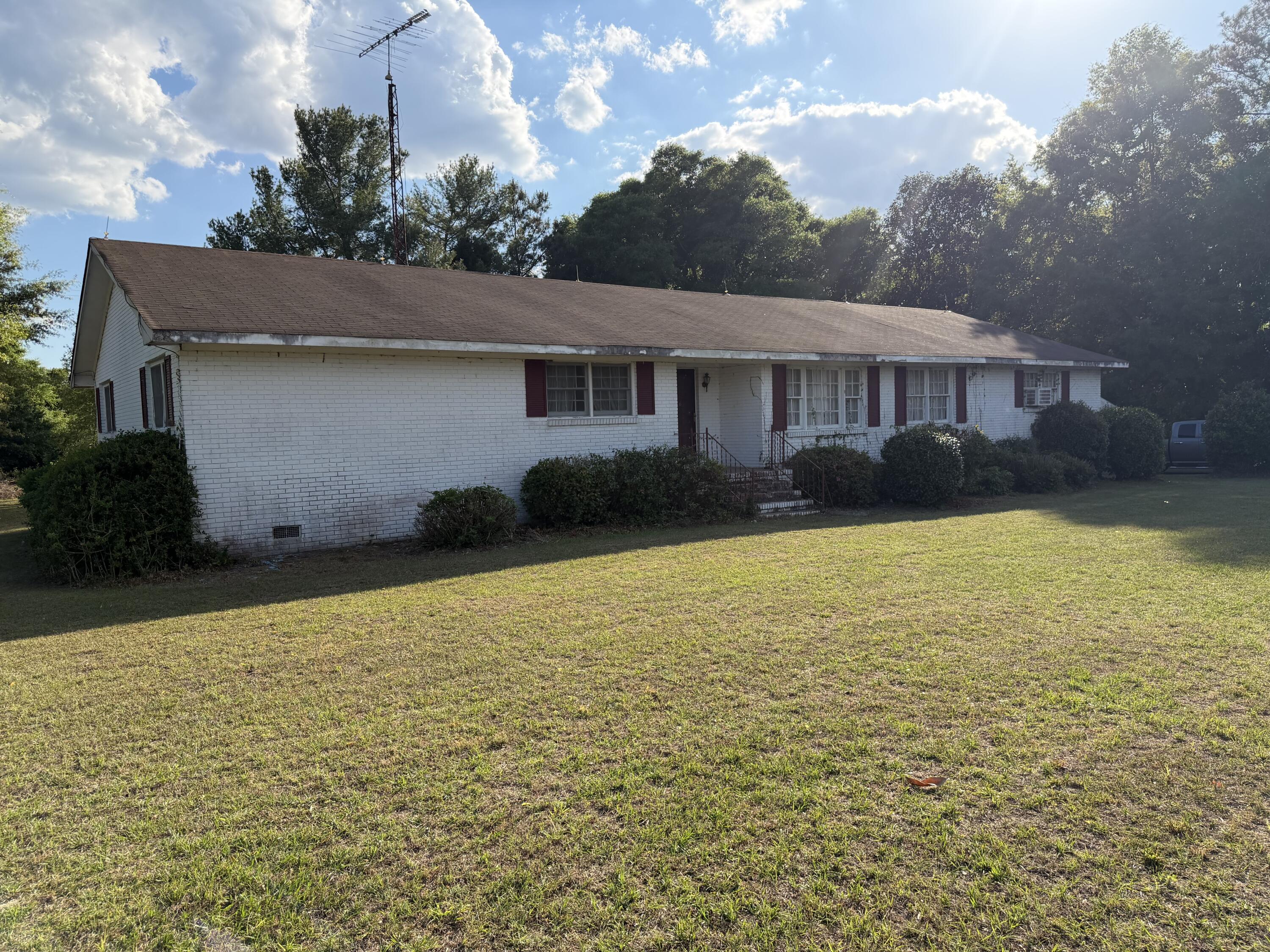 1976 Willow Swamp Road Norway, SC 29113 - Photo 30 of 36 Front Yard