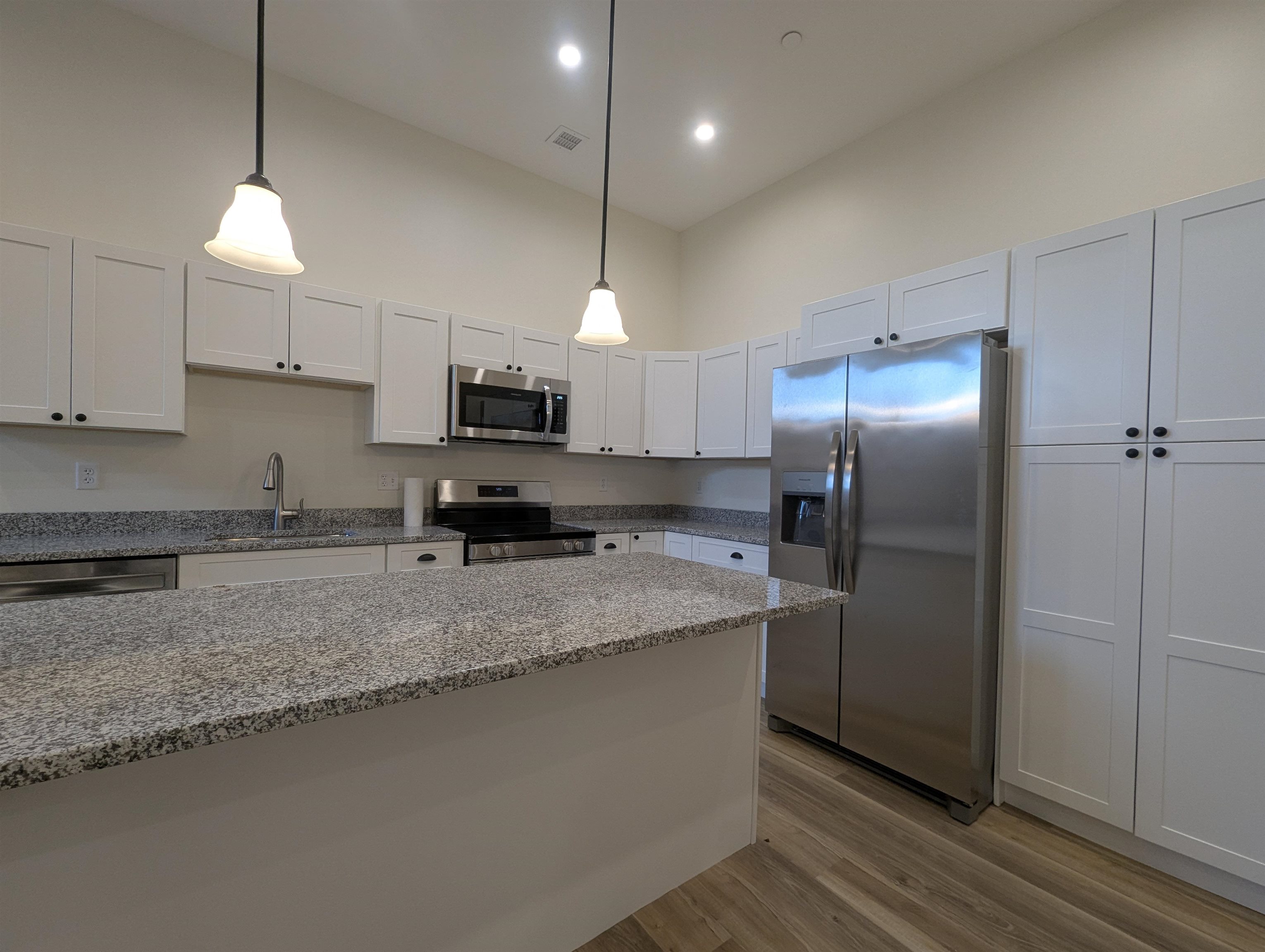 22 South Main Street, Unit 202 Rochester, NH 03867 - Photo 2 of 35