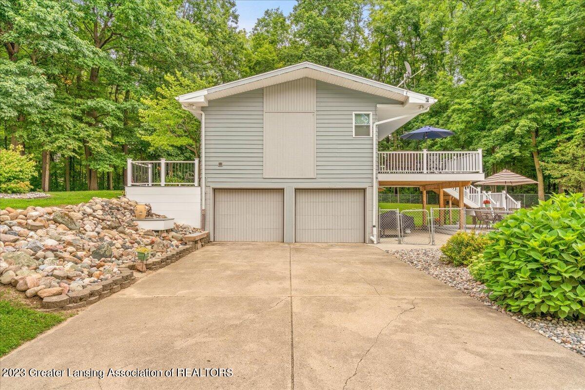 2406 East Herbison Road Bath, MI 48808 - Photo 42 of 63 35-Media Jett-24