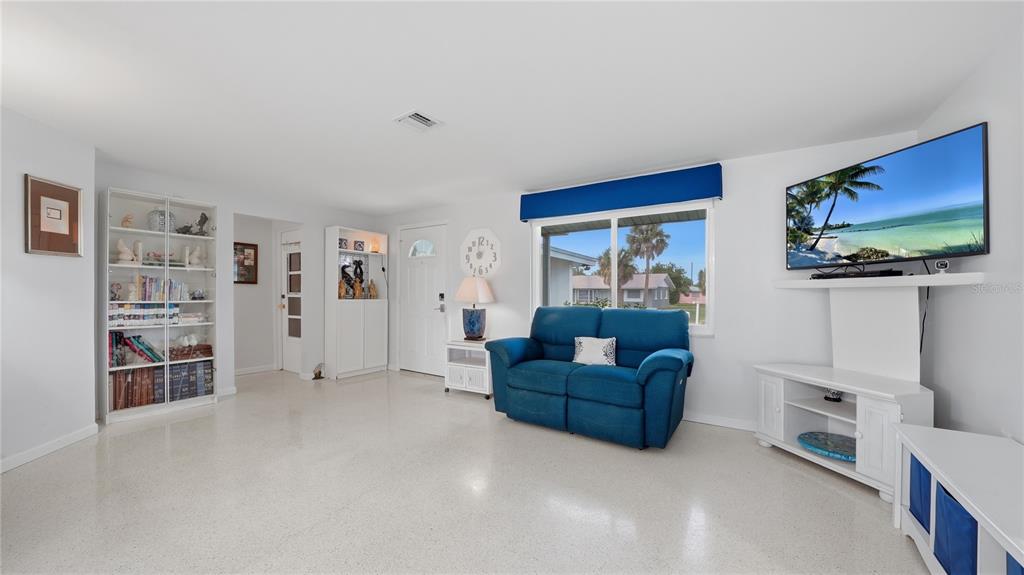 520 Glen Oak Road Venice, FL 34293 - Photo 4 of 6