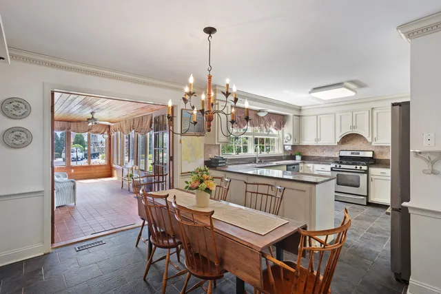 $939,900 | 1 Lighthouse Lane, Old Saybrook, CT 06475