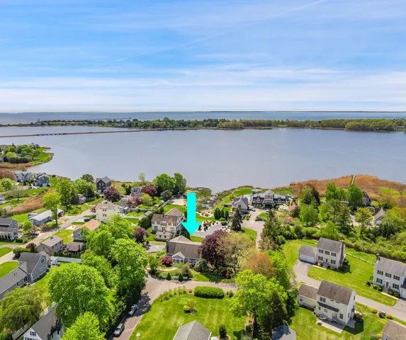 $939,900 | 1 Lighthouse Lane, Old Saybrook, CT 06475