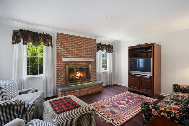 $939,900 | 1 Lighthouse Lane, Old Saybrook, CT 06475