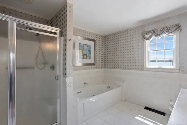 $939,900 | 1 Lighthouse Lane, Old Saybrook, CT 06475