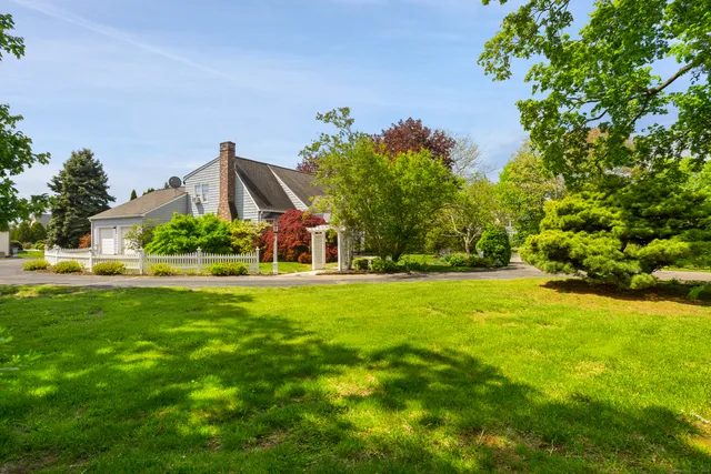 $939,900 | 1 Lighthouse Lane, Old Saybrook, CT 06475