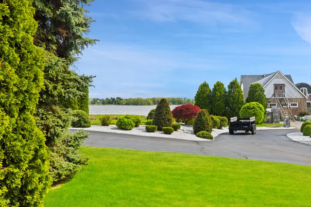 $939,900 | 1 Lighthouse Lane, Old Saybrook, CT 06475