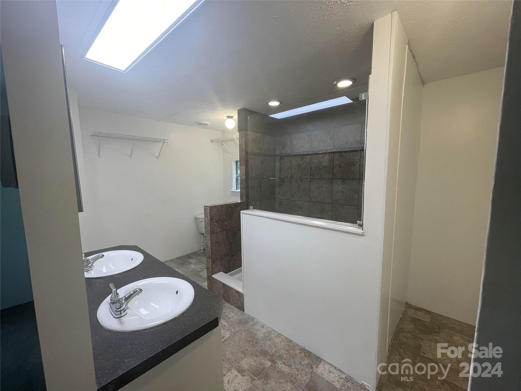 30 Rr 1 Fletcher, NC 28732 - Photo 21 of 31 Gallery Image 21