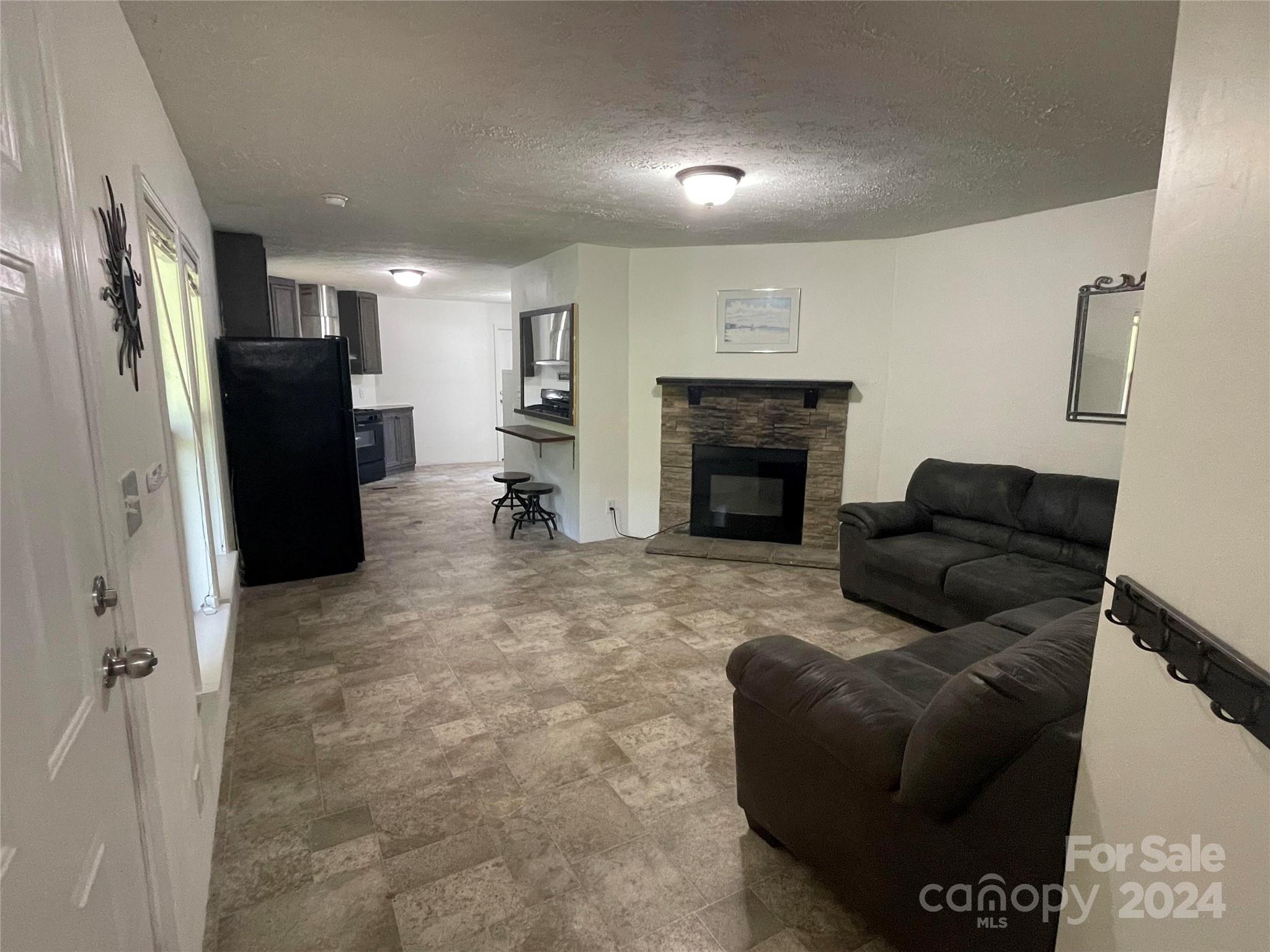 30 Rr 1 Fletcher, NC 28732 - Photo 4 of 31 Gallery Image 4
