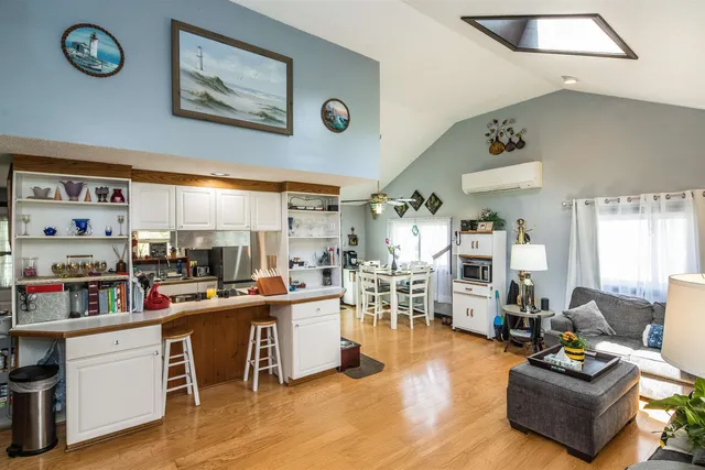 $1,200,000 | 233 Squires Road, Manchester, VT 05255