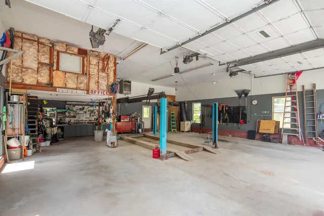 $1,200,000 | 233 Squires Road, Manchester, VT 05255