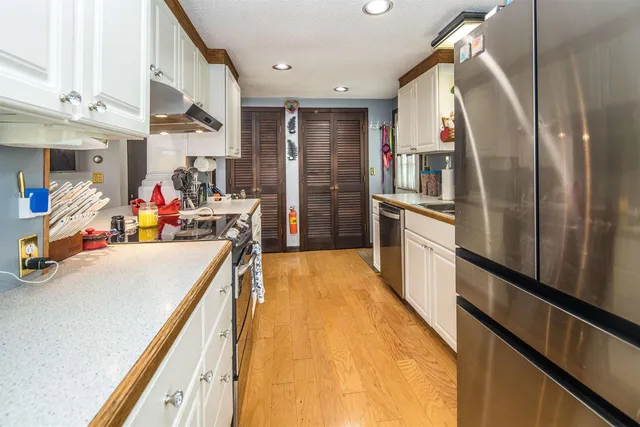 $1,200,000 | 233 Squires Road, Manchester, VT 05255