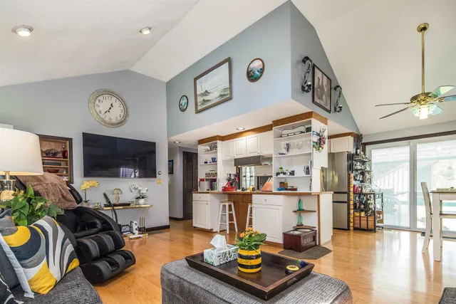 $1,200,000 | 233 Squires Road, Manchester, VT 05255