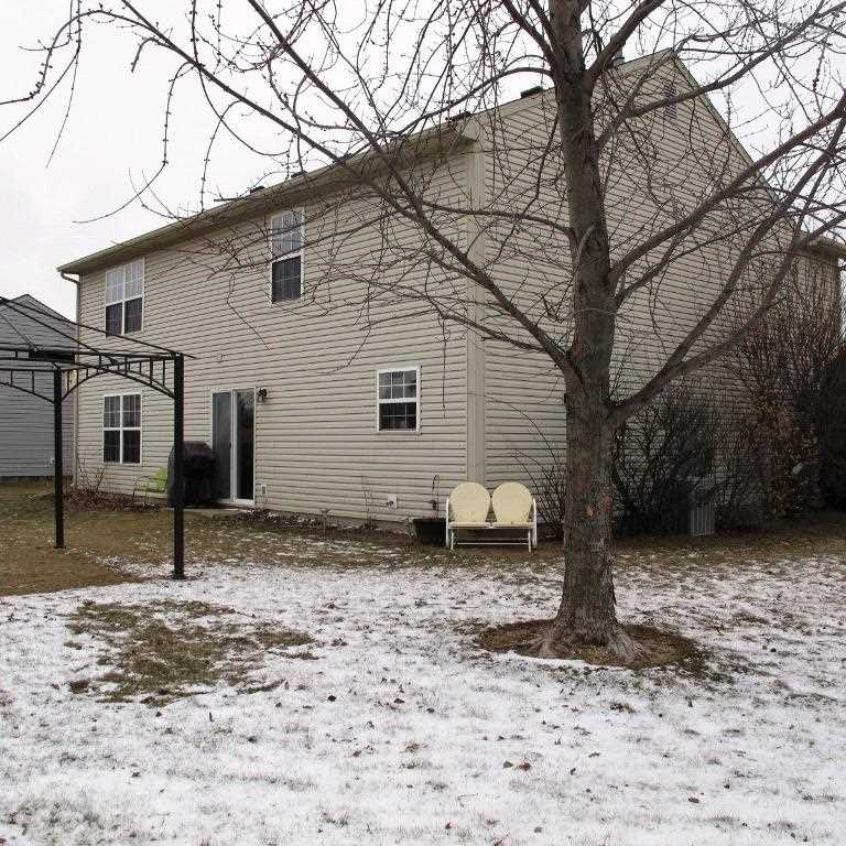 1082 Springwater Road Kokomo, IN 46902 - Photo 2 of 18