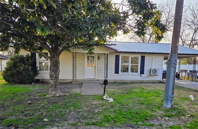 $189,000 | 204 South Goddard Street, Mart, TX 76664