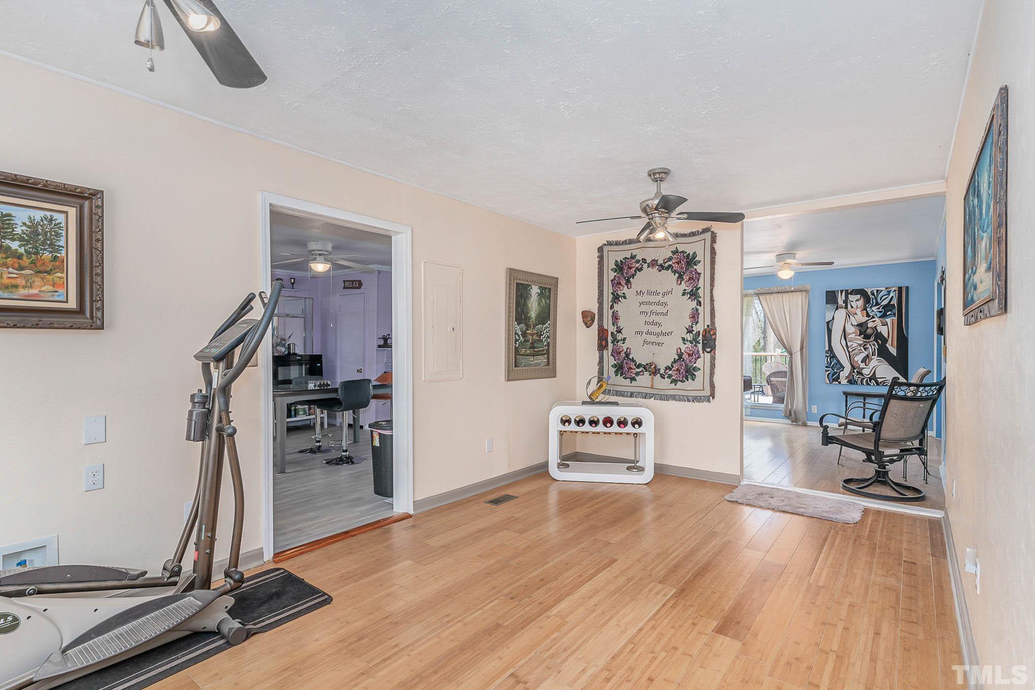 102 Harrison Road Clayton, NC 27527 - Photo 5 of 30 Gallery Image 5