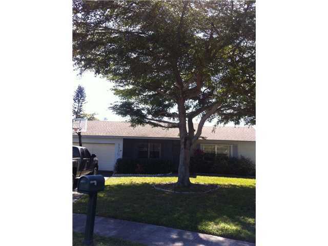 9380 Richmond Circle Boca Raton, FL 33434 - Photo 1 of 13 Primary Photo