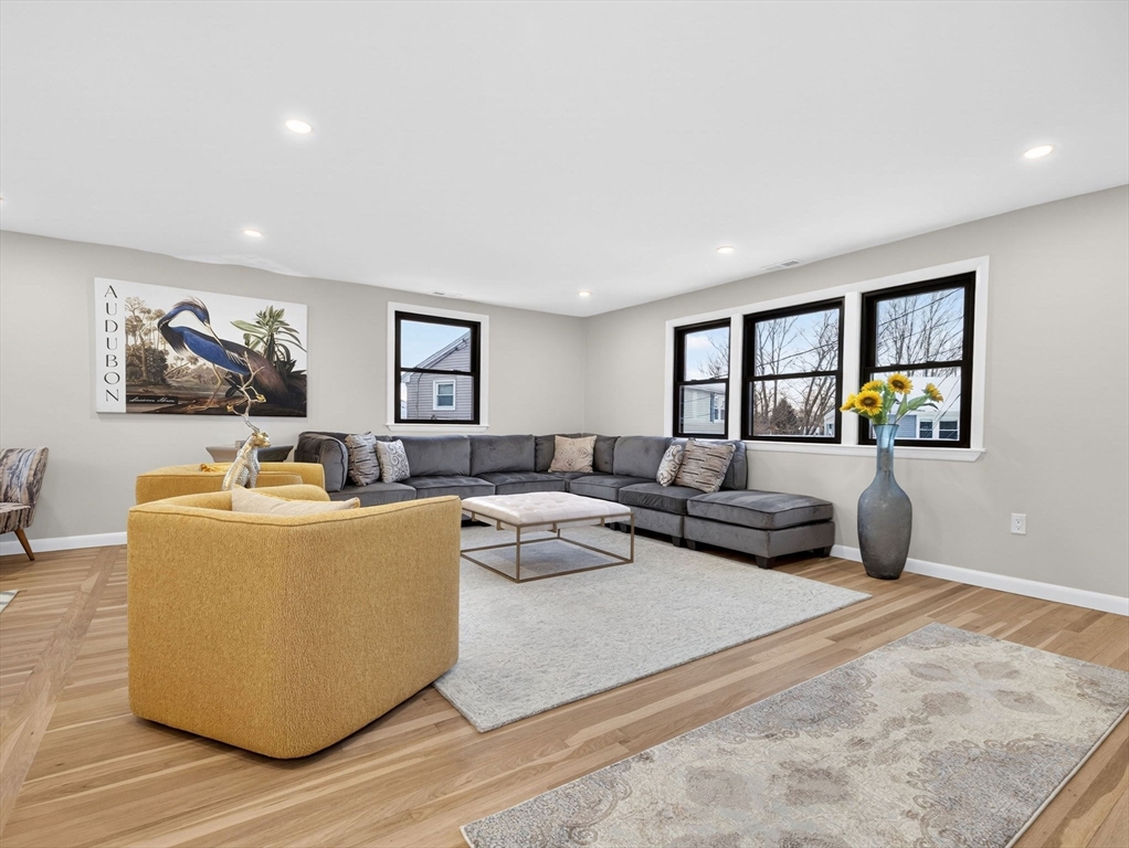 38 Brandley Road Watertown, MA 02472 - Photo 3 of 20