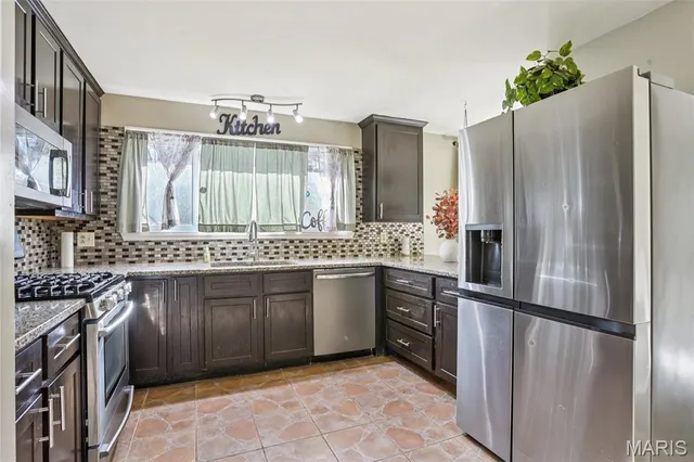 $350,000 | 117 Old Oaks Drive, Ballwin, MO 63011