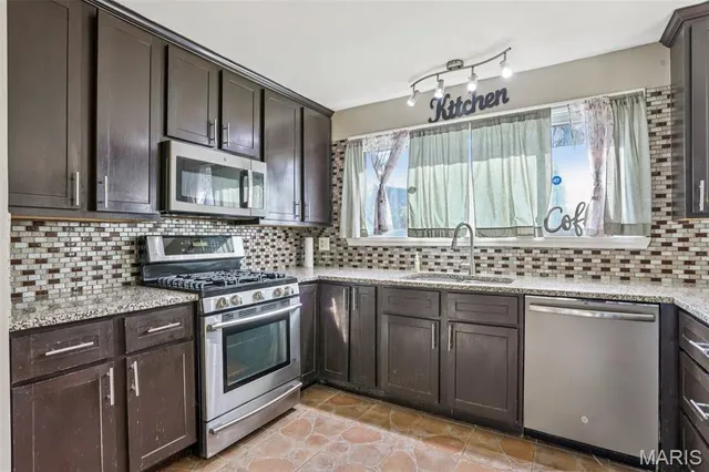 $350,000 | 117 Old Oaks Drive, Ballwin, MO 63011