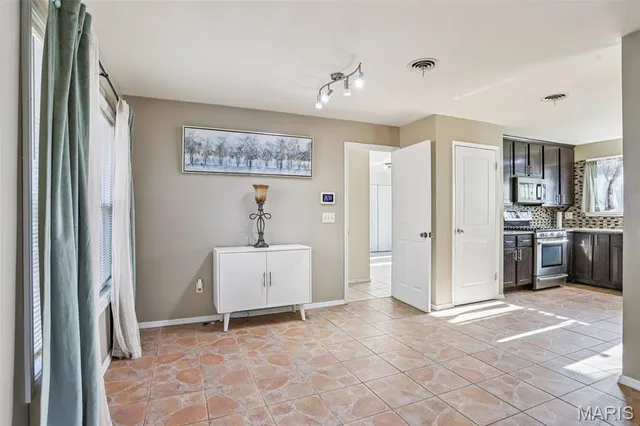 $350,000 | 117 Old Oaks Drive, Ballwin, MO 63011