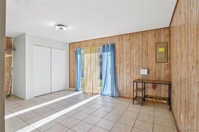 $350,000 | 117 Old Oaks Drive, Ballwin, MO 63011