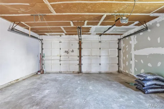 $350,000 | 117 Old Oaks Drive, Ballwin, MO 63011