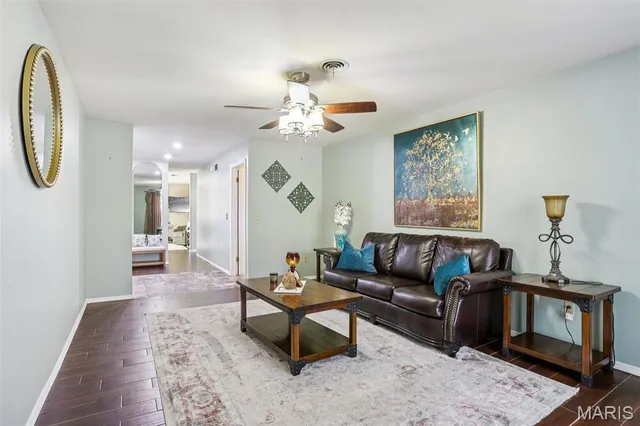 $350,000 | 117 Old Oaks Drive, Ballwin, MO 63011