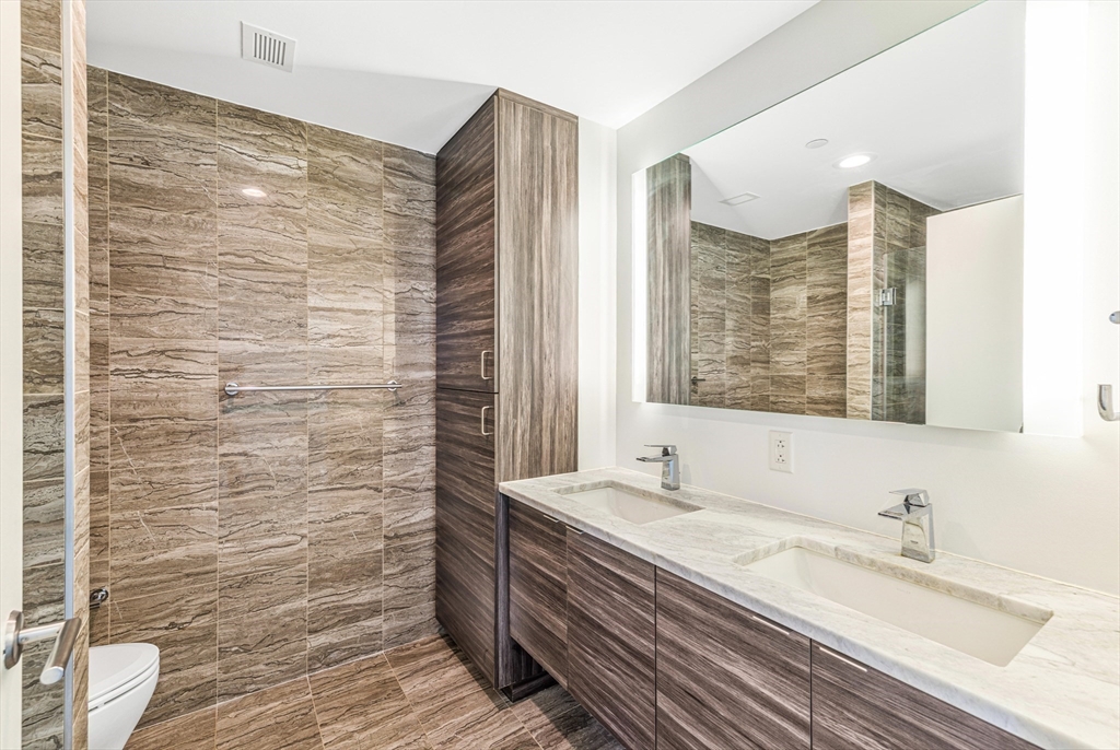 80-82 Fenwood Road, Unit 913 Boston, MA 02115 - Photo 7 of 21