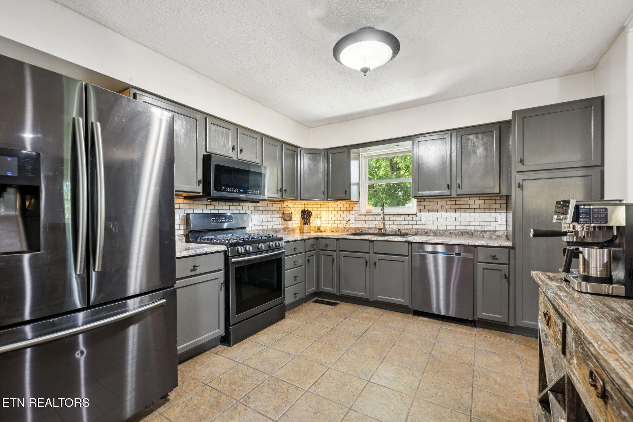 7901 Ewing Road Powell, TN 37849 - Photo 9 of 56 Gallery Image 9