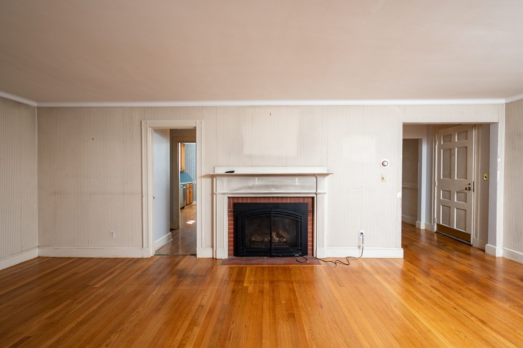 9 Moreland Road Quincy, MA 02169 - Photo 8 of 28 Gallery Image 8