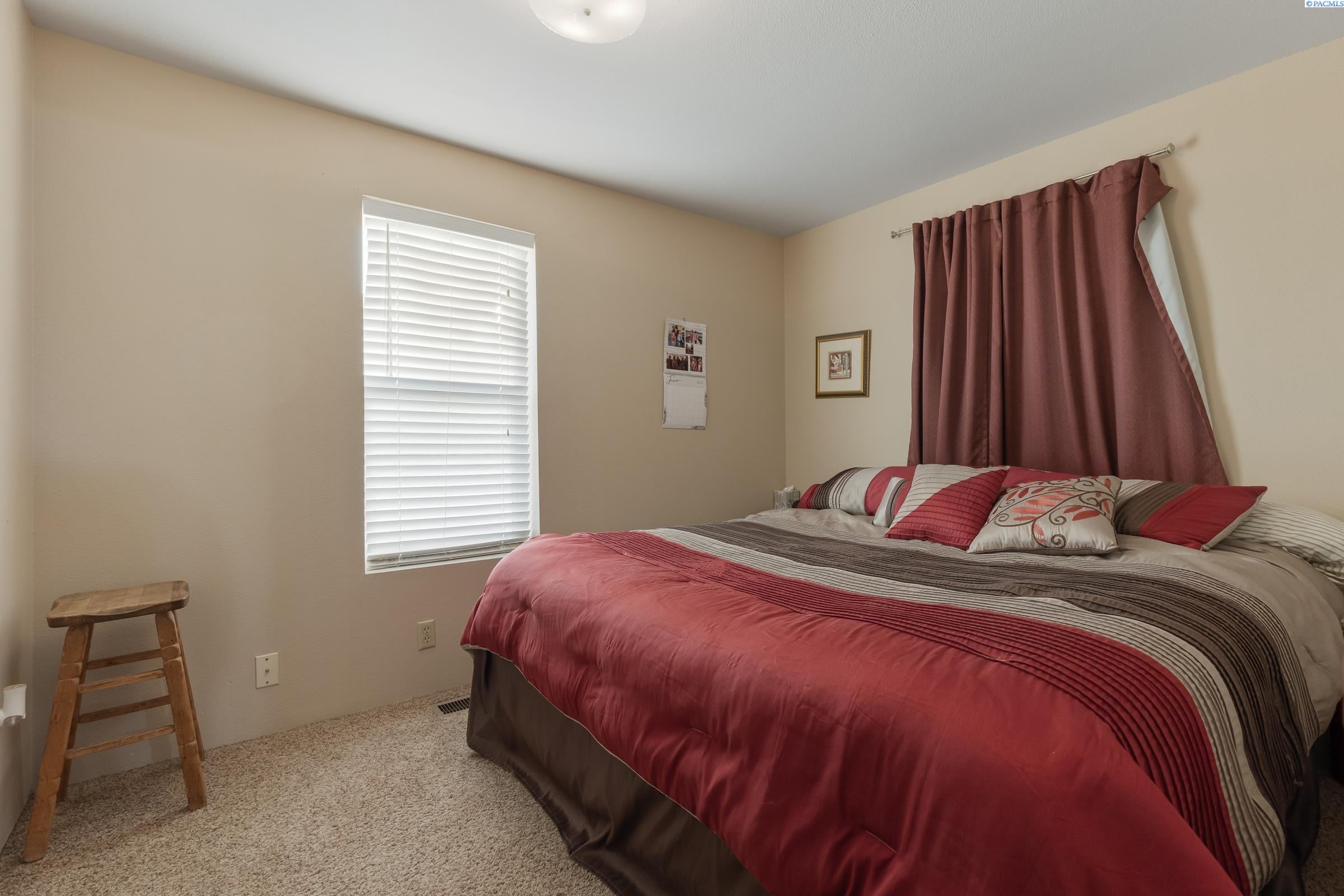 222705 East Cochran Road Kennewick, WA 99337 - Photo 14 of 41 Gallery Image 14
