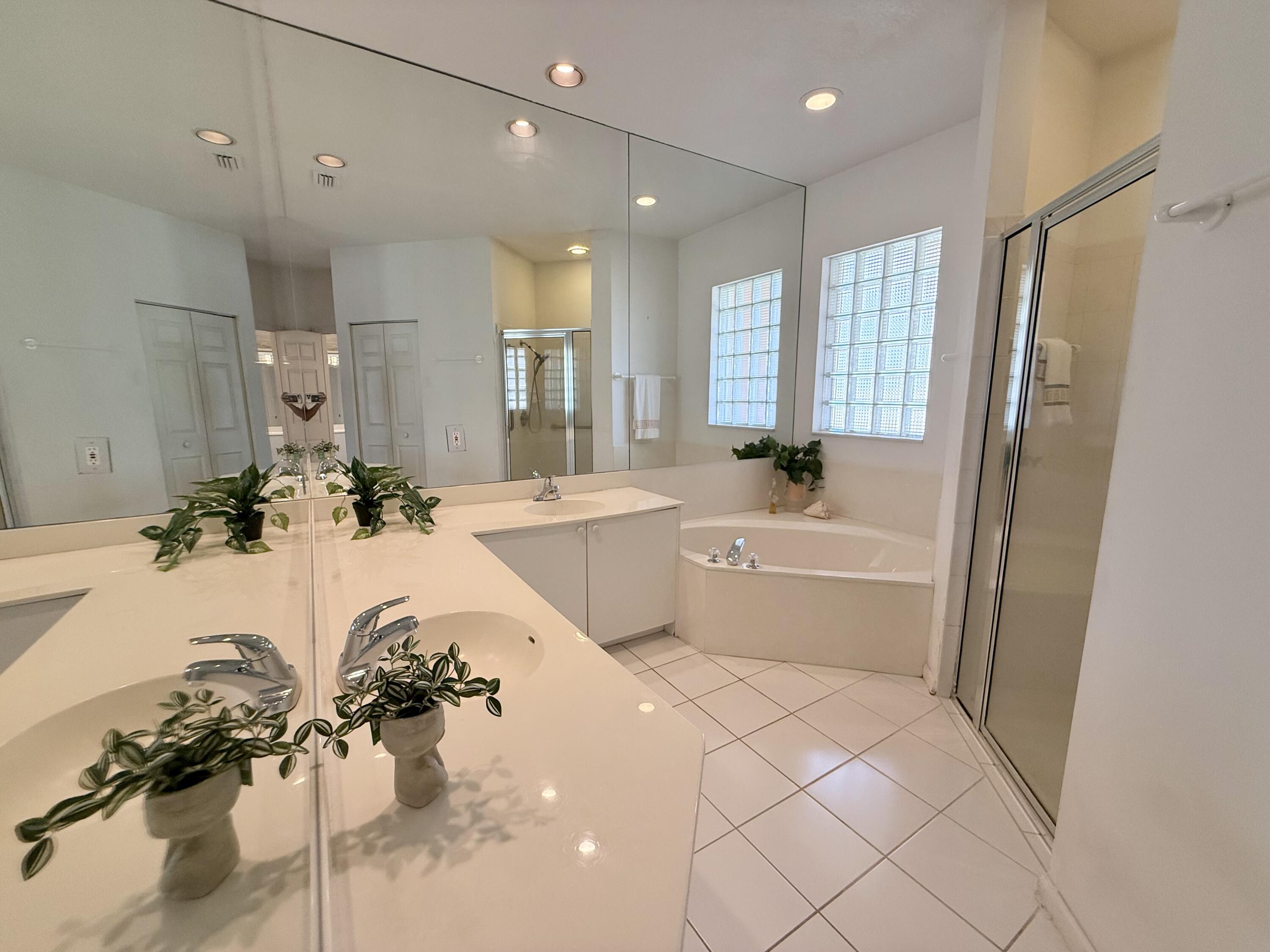 22821 Windsor Wood Court Boca Raton, FL 33433 - Photo 15 of 23 IMG_5733