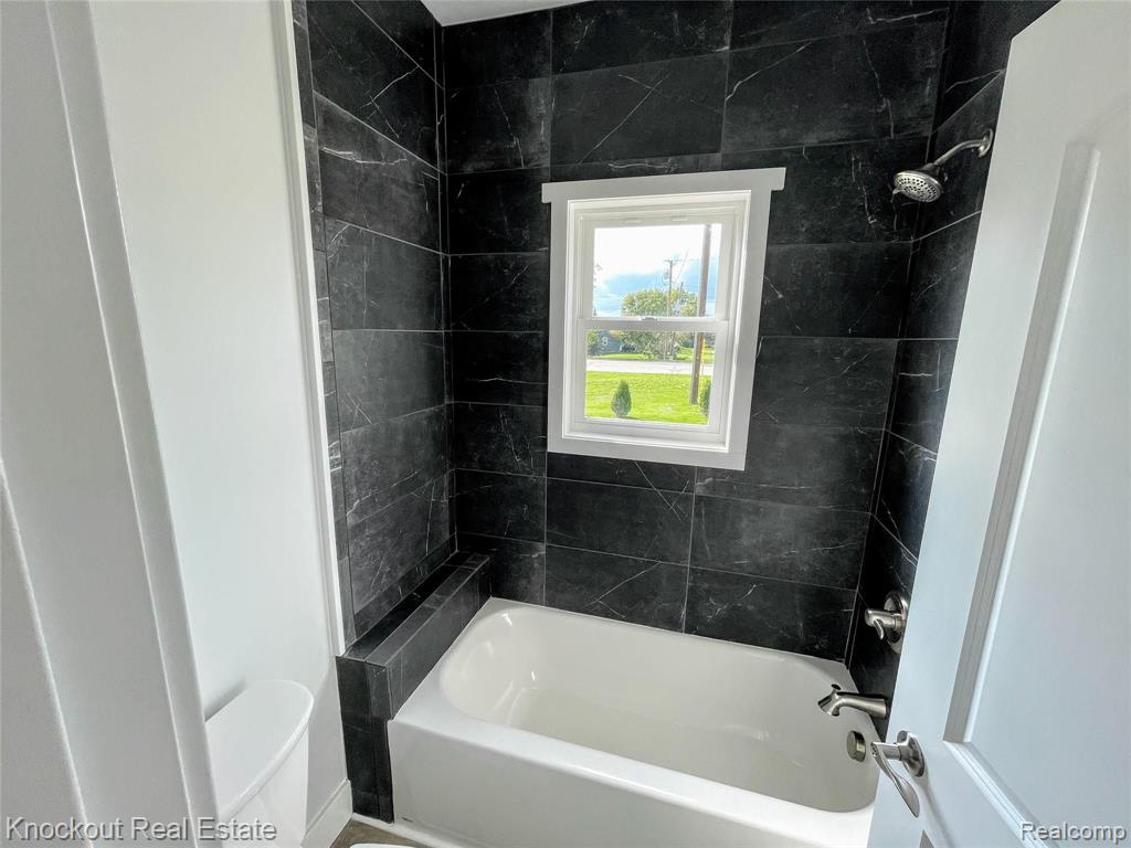 4009 South Irish Road Davison, MI 48423 - Photo 26 of 29