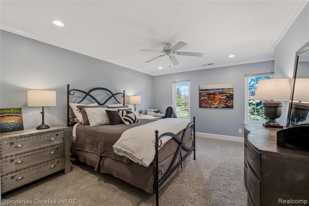 1695 Huntington Park Rochester Hills, MI 48309 - Photo 29 of 54