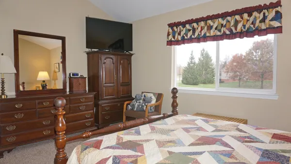 $274,900 | 2633 Ambassador Drive, Ypsilanti, MI 48198
