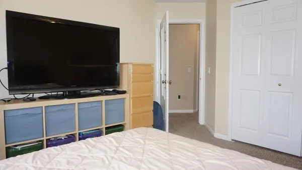 $274,900 | 2633 Ambassador Drive, Ypsilanti, MI 48198