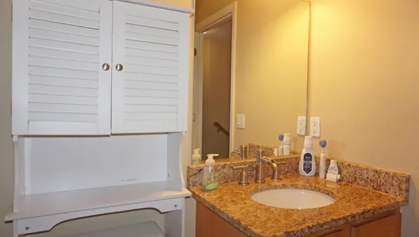 $274,900 | 2633 Ambassador Drive, Ypsilanti, MI 48198