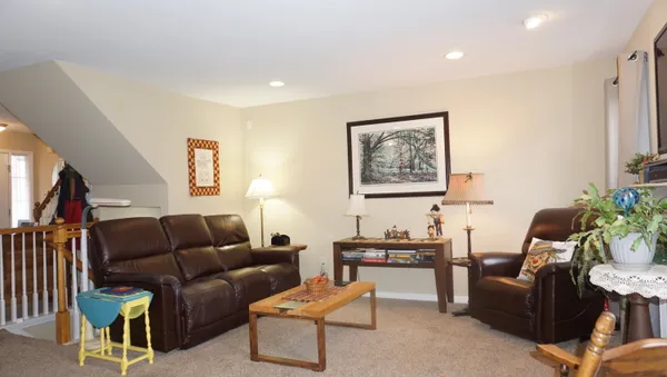 $274,900 | 2633 Ambassador Drive, Ypsilanti, MI 48198