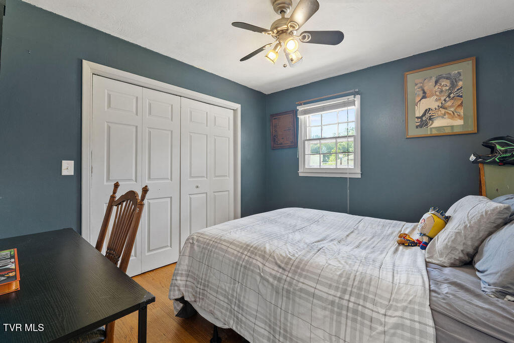 2040 Warrensburg Road Greeneville, TN 37743 - Photo 17 of 39 Bedroom 2