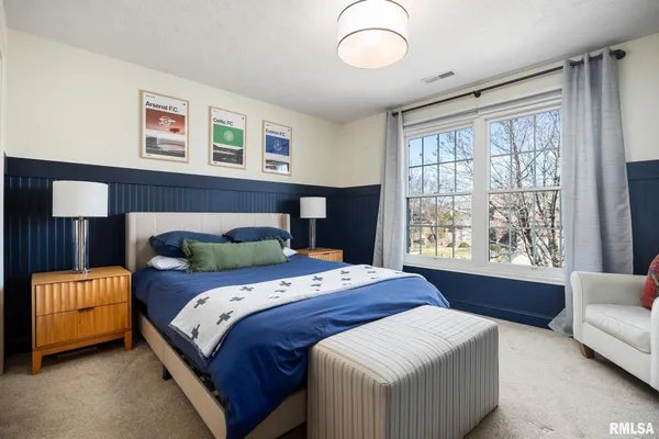 $750,000 | 6531 North Greenwich Place, Peoria, IL 61615