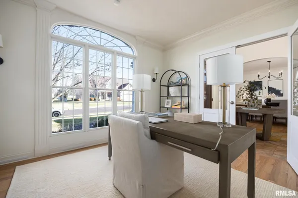 $750,000 | 6531 North Greenwich Place, Peoria, IL 61615