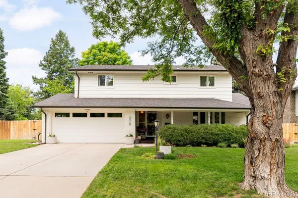 $685,000 | 215 Oakland Street, Aurora, CO 80010
