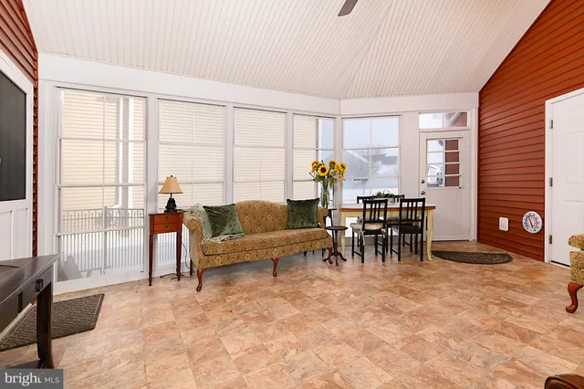 $685,000 | 321 Ellenwood Drive, Middletown, DE 19709