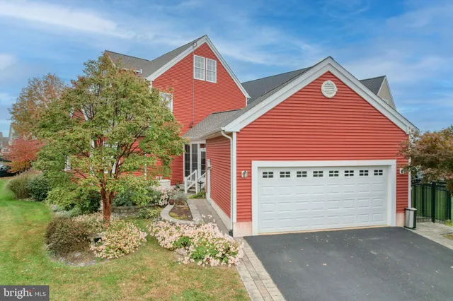 $699,000 | 321 Ellenwood Drive, Middletown, DE 19709