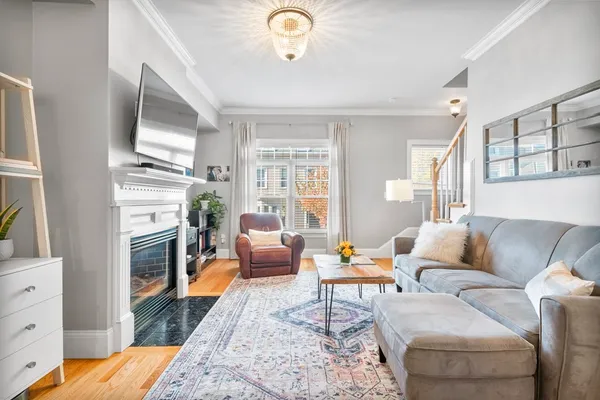 $3,800 | 10 South Sydney Street, Unit 10, Boston, MA 02125