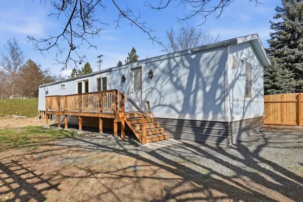 $99,900 | 11705 North Wilson Street, Unit TRLR C11, Mead, WA 99021