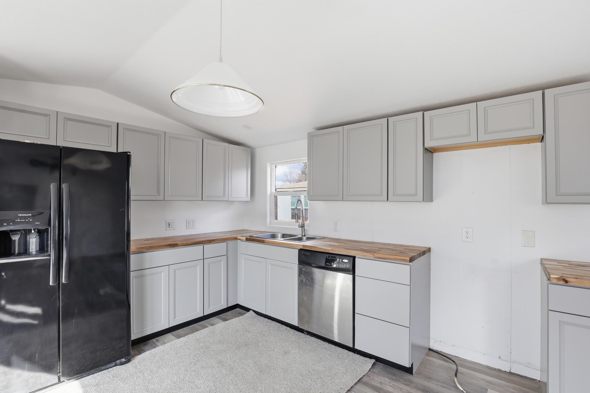 11705 North Wilson Street, Unit TRLR C11 Mead, WA 99021 - Photo 10 of 20