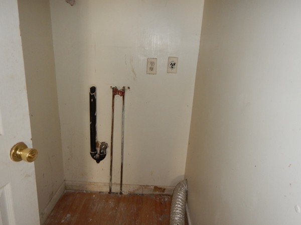 31-33 Aspen Street Ware, MA 01082 - Photo 25 of 31 a bathroom with a shower