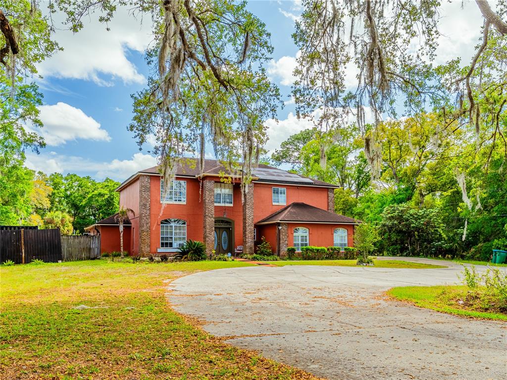 135 West Trade Winds Road Winter Springs, FL 32708 - Photo 2 of 45